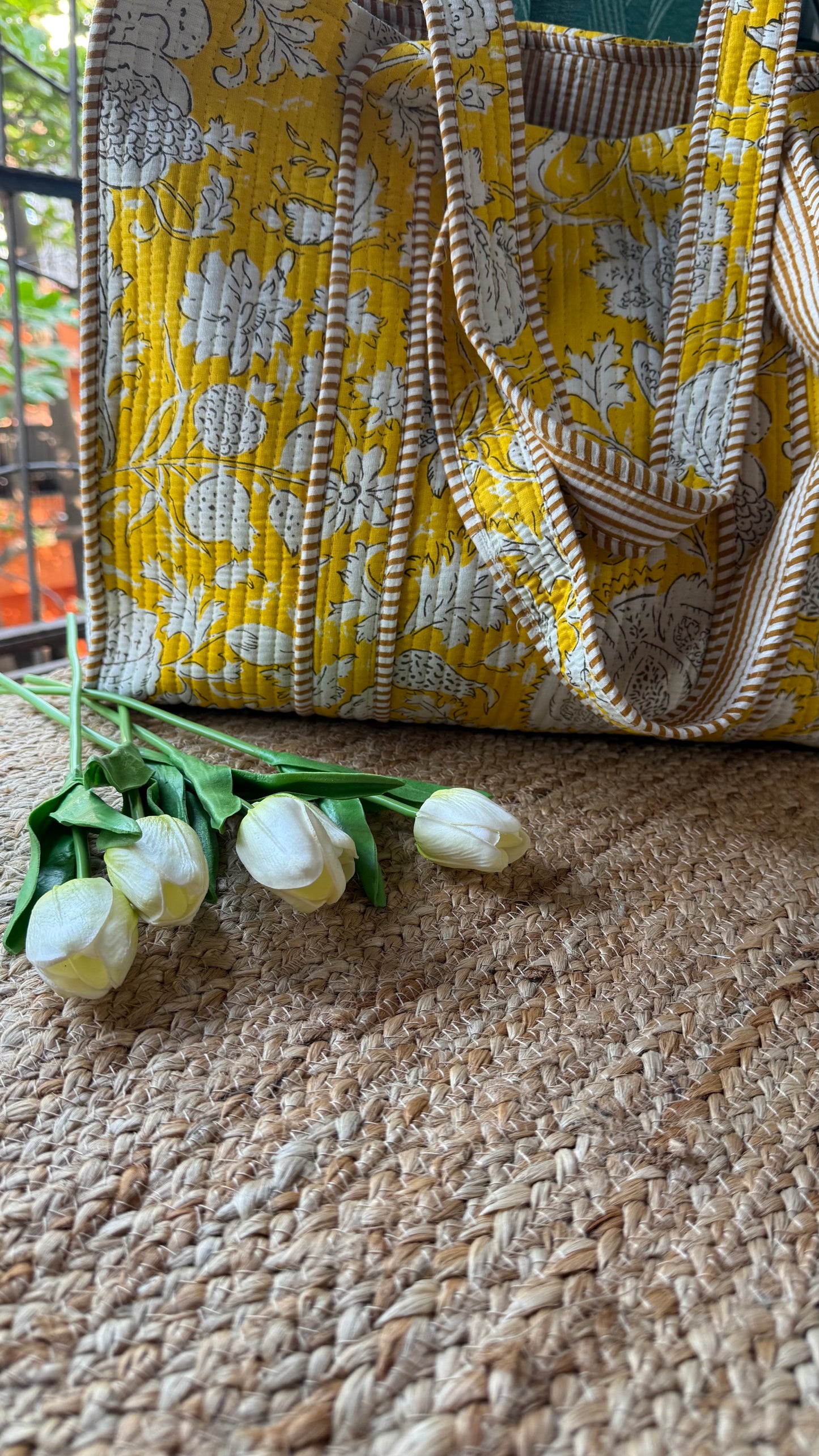 Tote tales