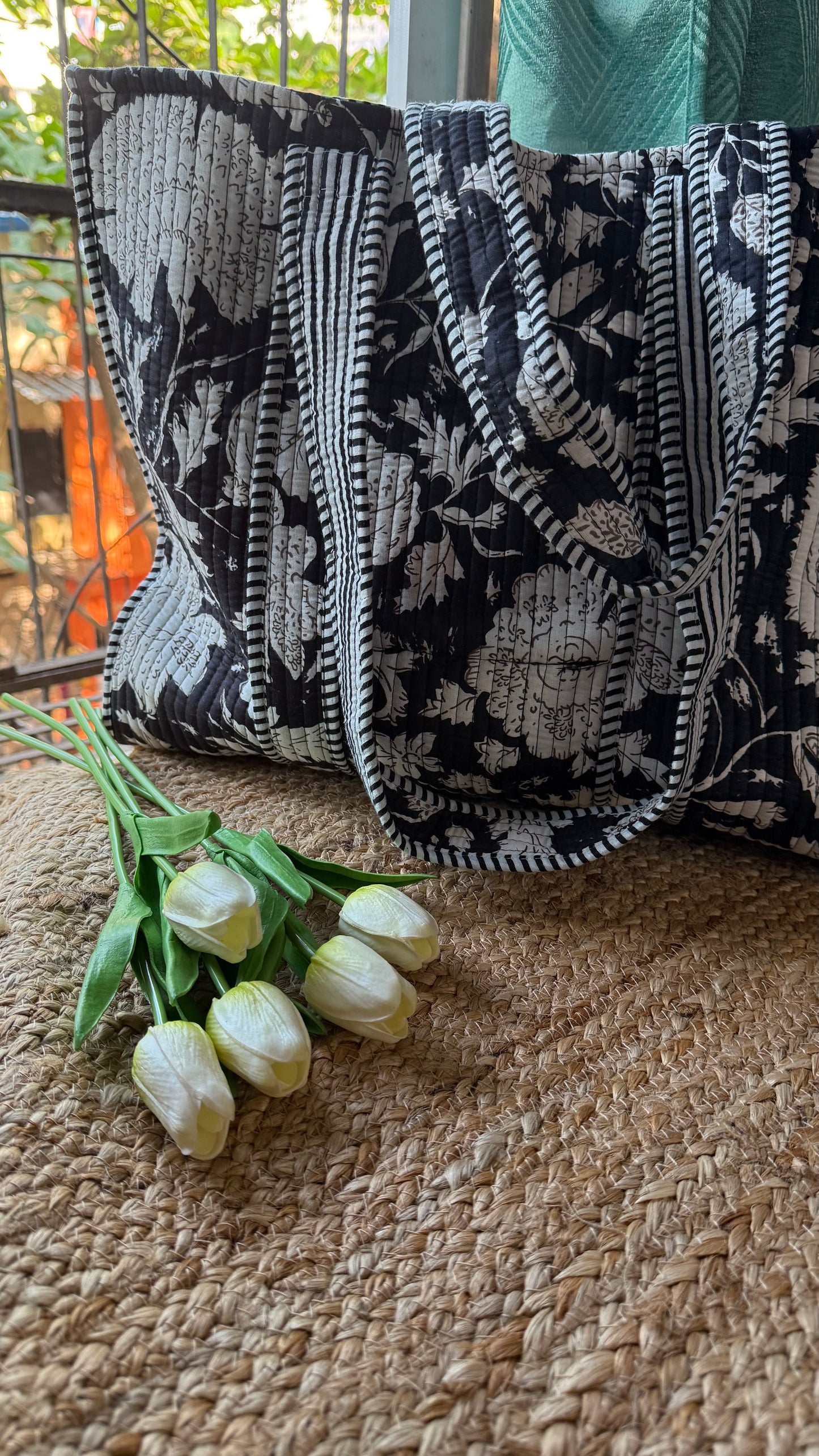 Tote Tales