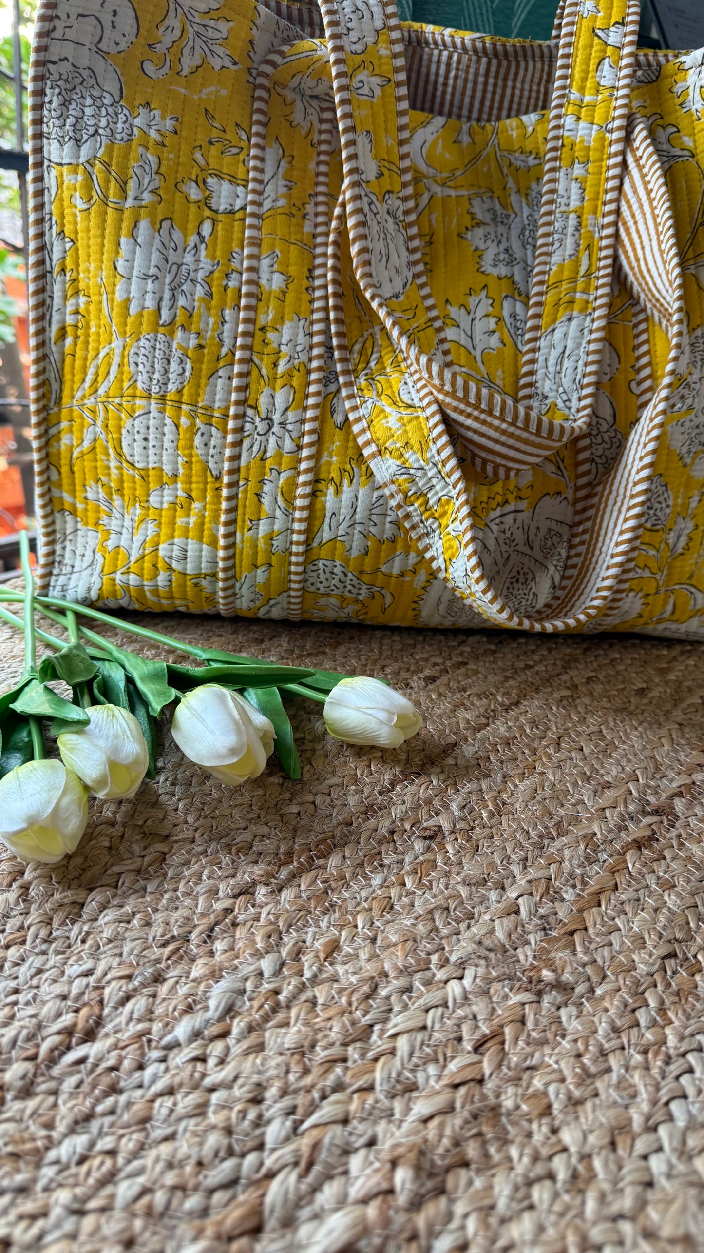 Tote tales